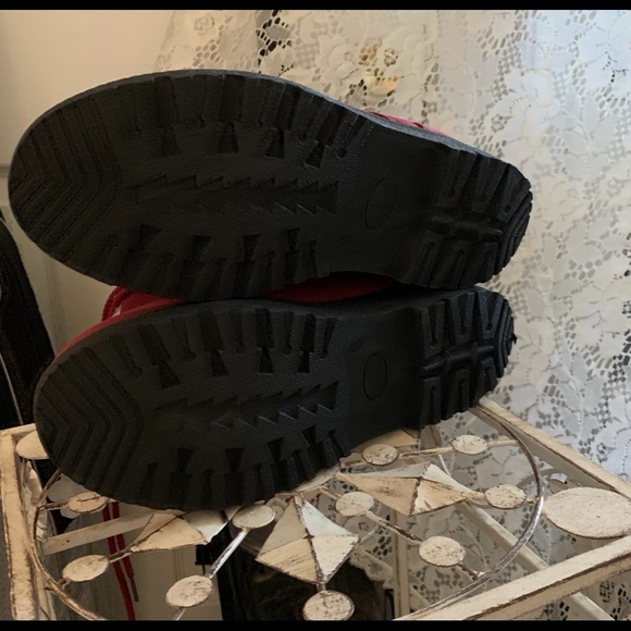 “SQL” Plush Red/Wine Color Boots - Picture 5 of 6